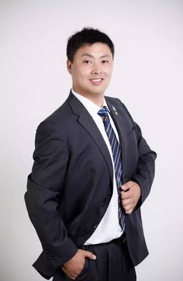 明亞保險經紀郭沖直轄團隊帥氣職業照活動紀實