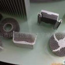 專業生產各種鋁型材:家具鋁型材,工業鋁型材,裝飾鋁型材,櫥柜[供應]_金屬加工材_世界工廠網中國產品信息庫